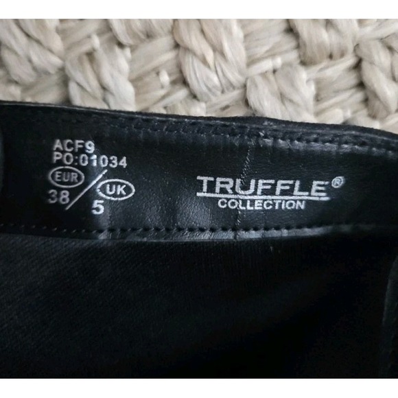 Womans Truffle Boots Size 5 - Picture 8 of 12